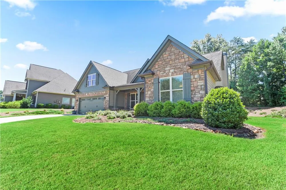 308 Taylor Leigh Court Ball Ground, GA 30107