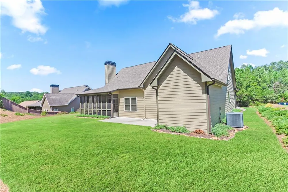 308 Taylor Leigh Court Ball Ground, GA 30107