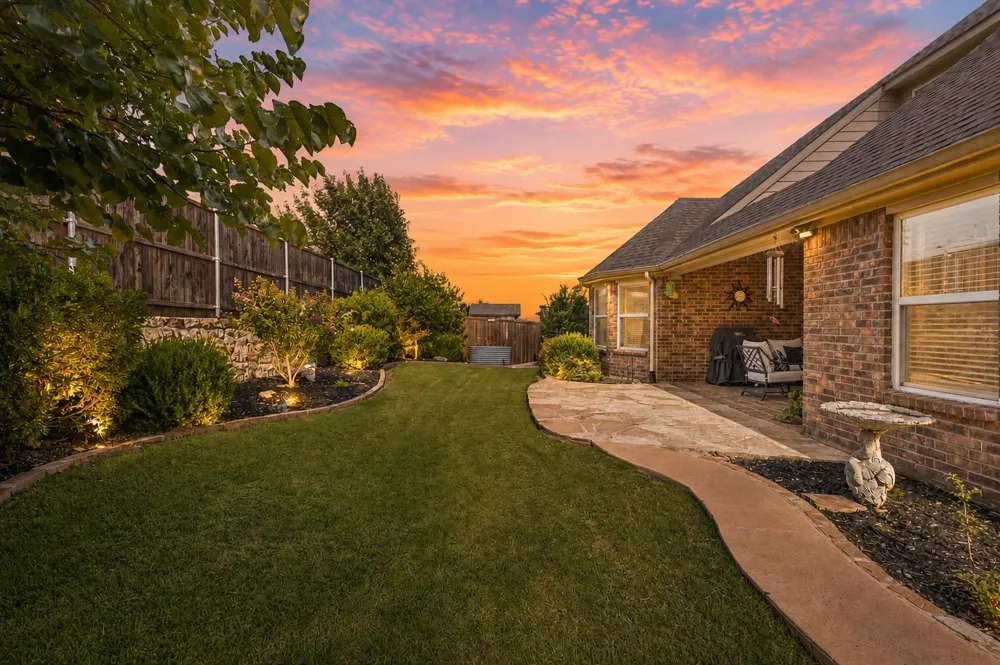 1120 Parkdale Drive Northlake, TX 76226