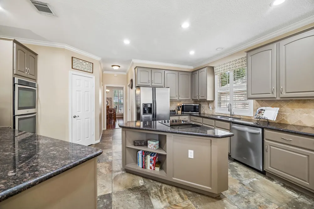 1822 Winter Grape Lane Kingwood, TX 77345