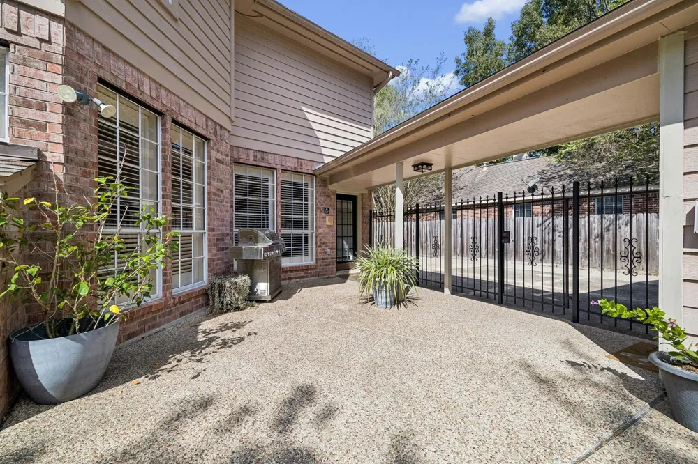 1822 Winter Grape Lane Kingwood, TX 77345