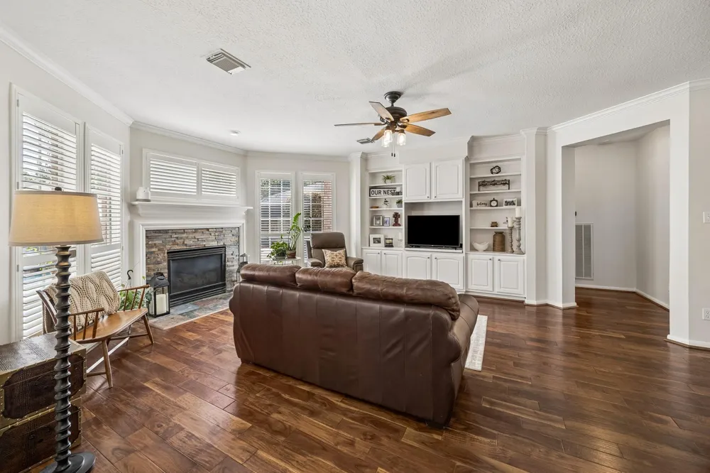 1822 Winter Grape Lane Kingwood, TX 77345