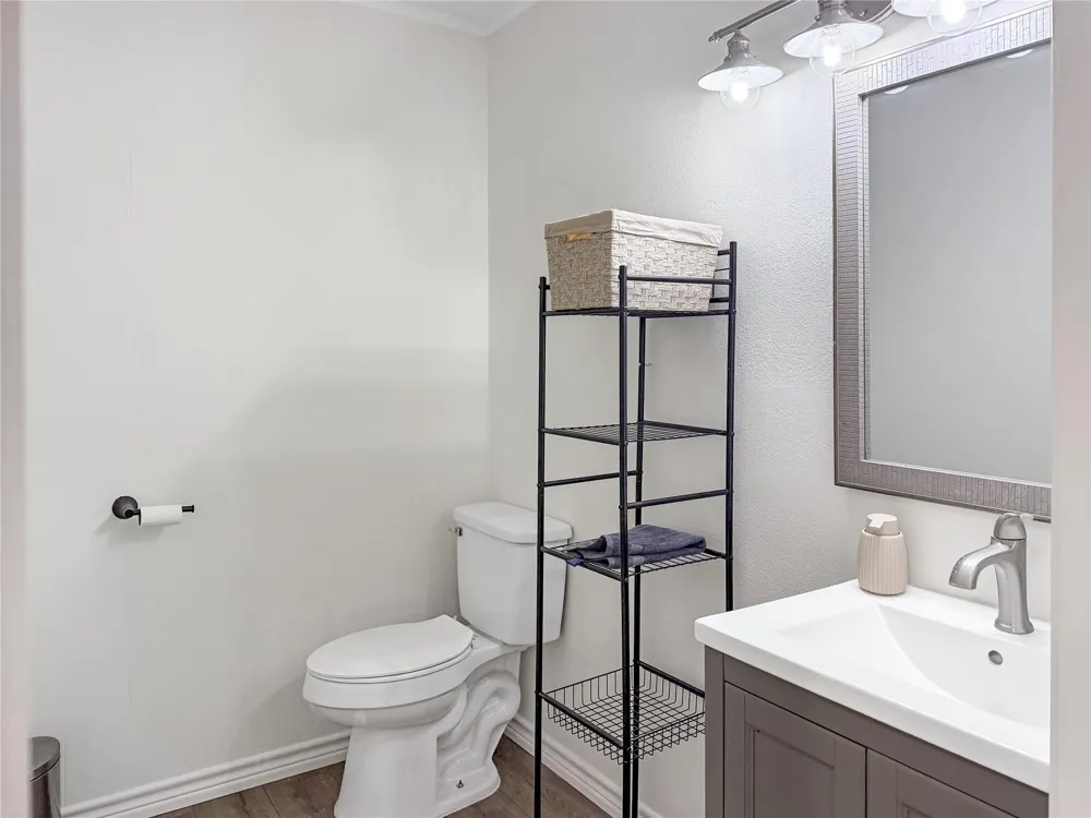 1409 Kathy Avenue Sealy, TX 77474