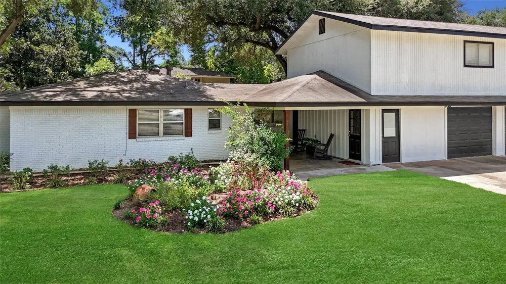 1409 Kathy Avenue Sealy, TX 77474