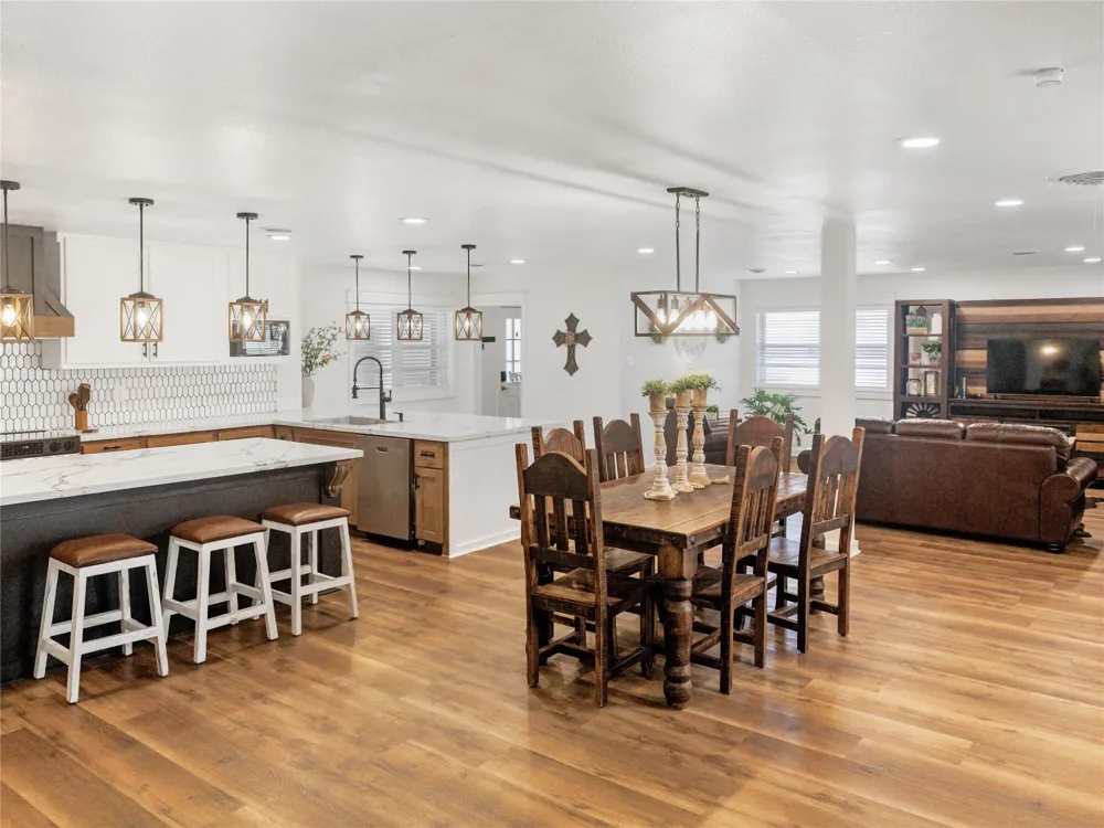 1409 Kathy Avenue Sealy, TX 77474