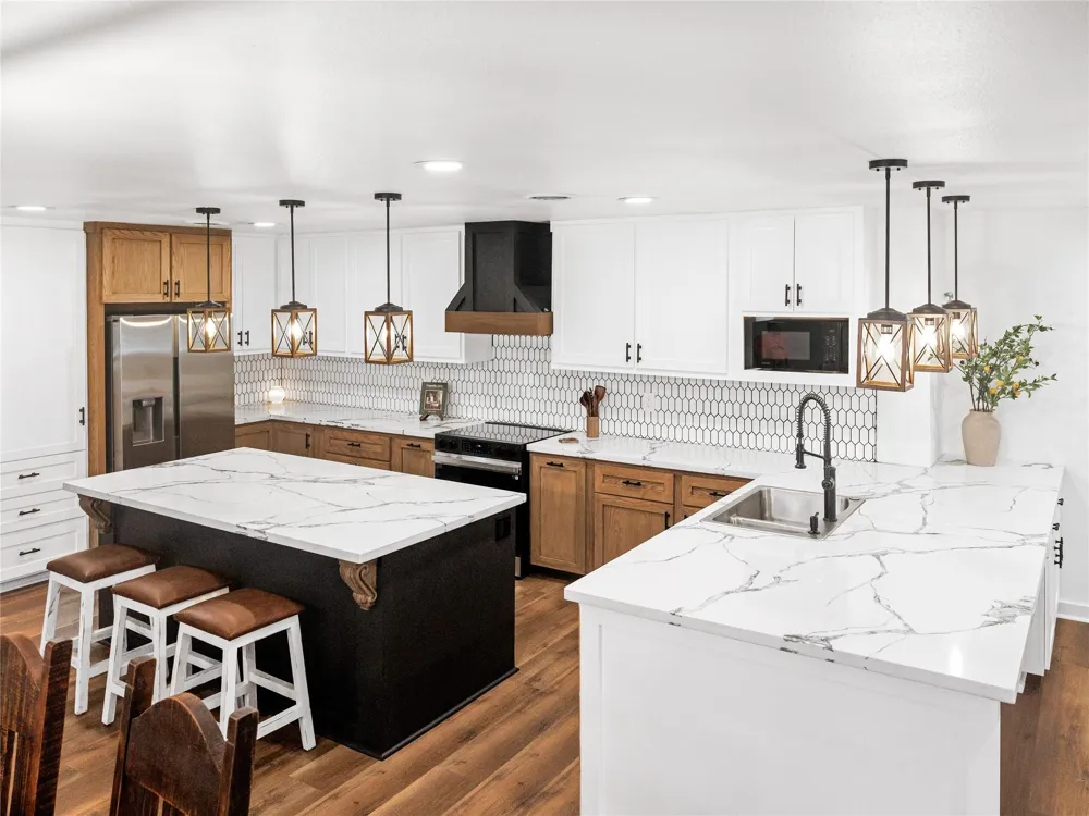 1409 Kathy Avenue Sealy, TX 77474
