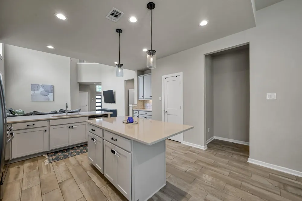 360 Rise Lane Montgomery, TX 77316