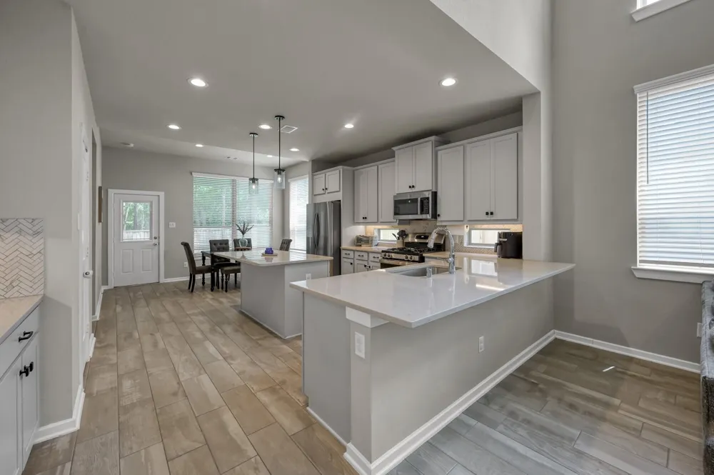 360 Rise Lane Montgomery, TX 77316