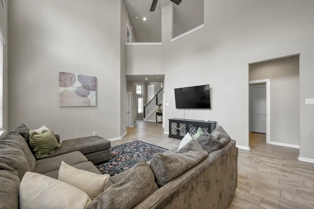 360 Rise Lane Montgomery, TX 77316