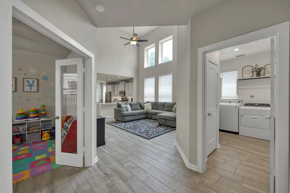 360 Rise Lane Montgomery, TX 77316