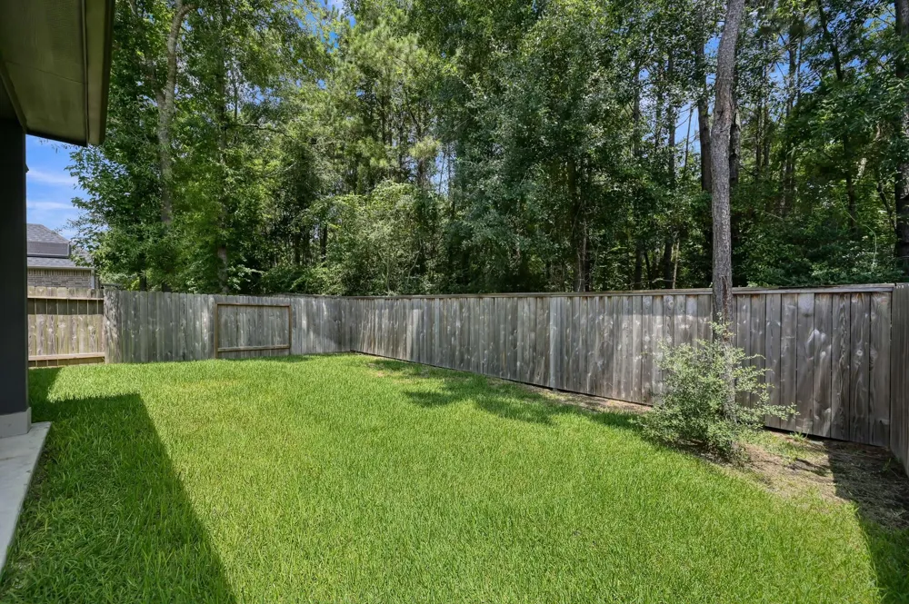 360 Rise Lane Montgomery, TX 77316