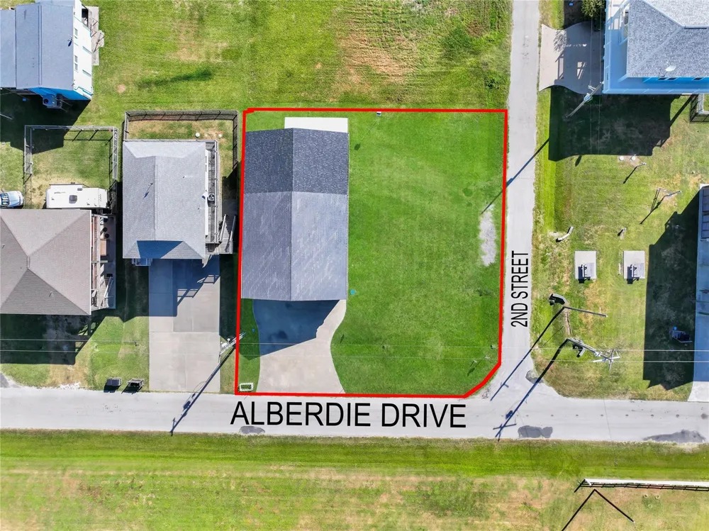 945 Alberdie Drive Crystal Beach, TX 77650
