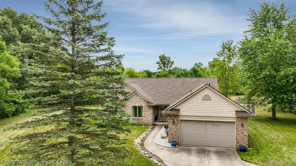 210 Mayfield Addison Township, MI 48367