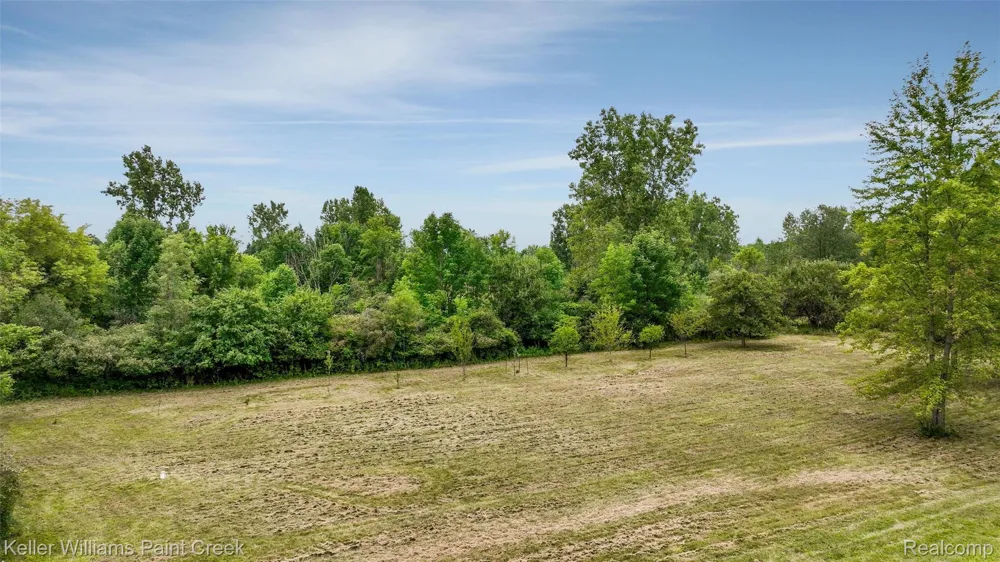 210 Mayfield Addison Township, MI 48367