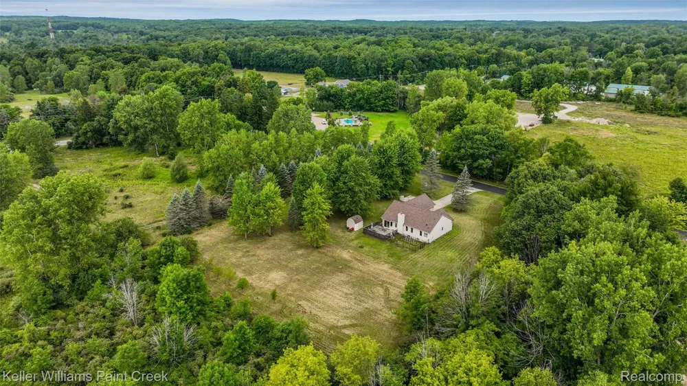 210 Mayfield Addison Township, MI 48367
