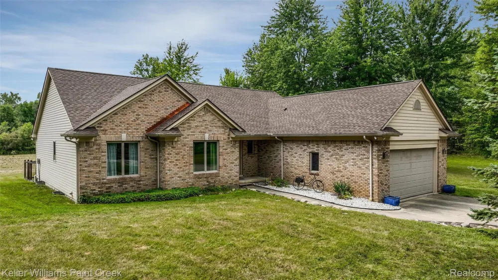 210 Mayfield Addison Township, MI 48367