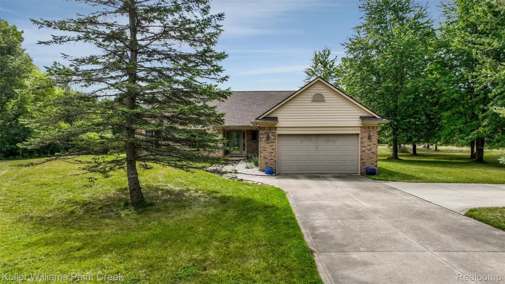 210 Mayfield Addison Township, MI 48367