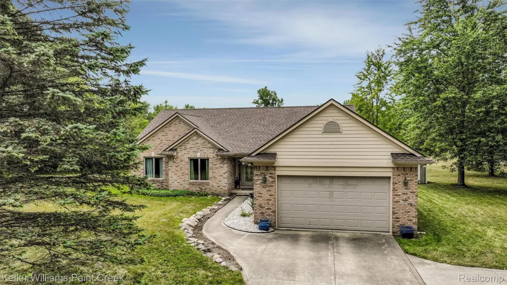 210 Mayfield Addison Township, MI 48367