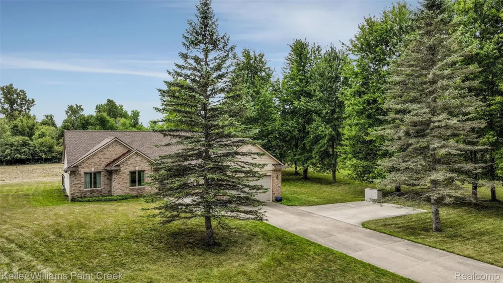210 Mayfield Addison Township, MI 48367