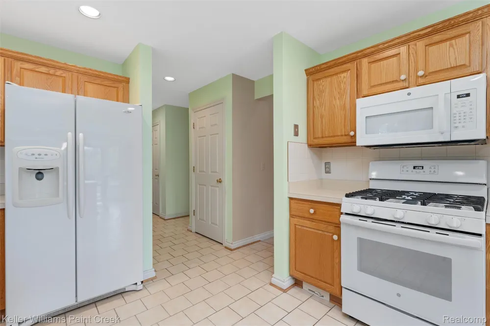 210 Mayfield Addison Township, MI 48367