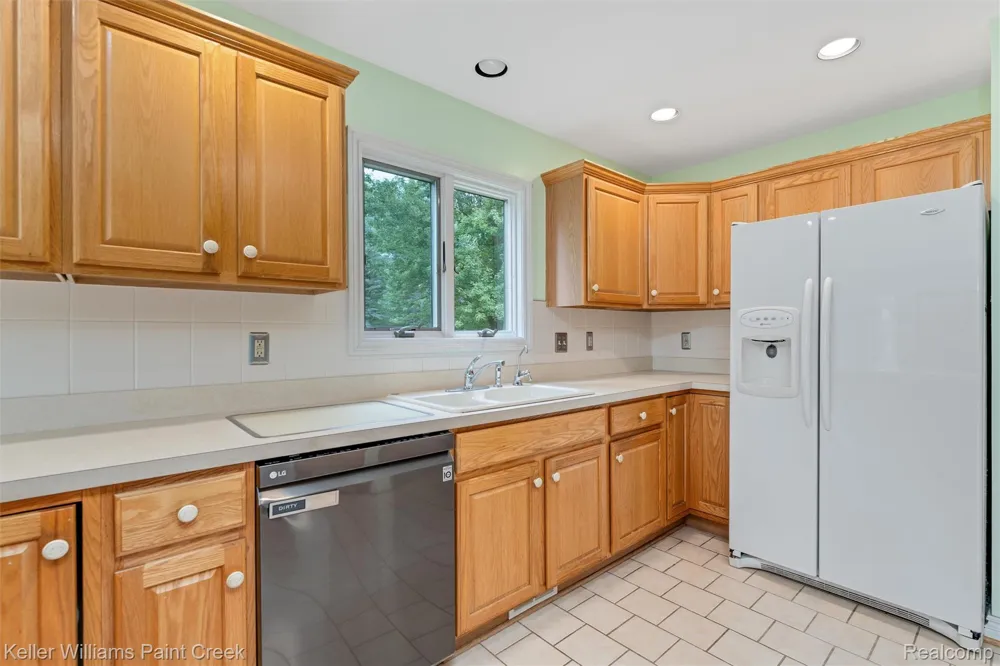 210 Mayfield Addison Township, MI 48367