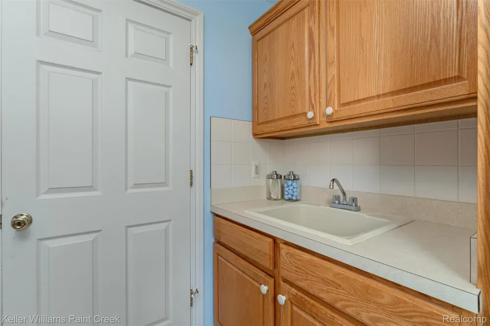 210 Mayfield Addison Township, MI 48367