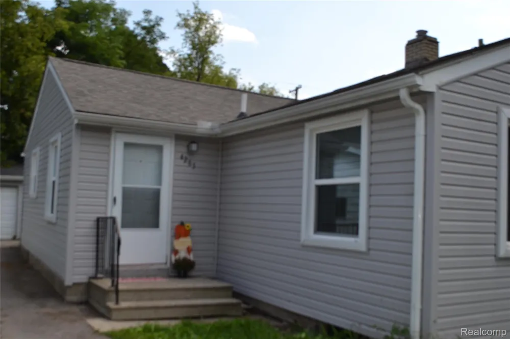 4265 Van Slyke Road Flint Charter Township, MI 48507