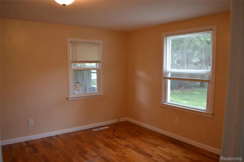 4265 Van Slyke Road Flint Charter Township, MI 48507
