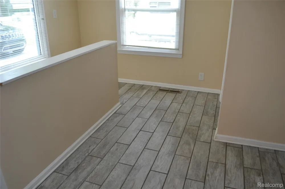 4265 Van Slyke Road Flint Charter Township, MI 48507