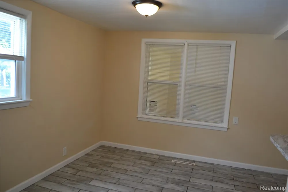 4265 Van Slyke Road Flint Charter Township, MI 48507