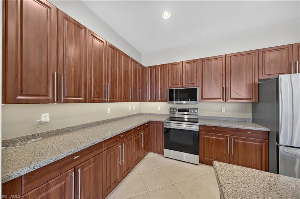 13954 Bently Circle Fort Myers, FL 33912