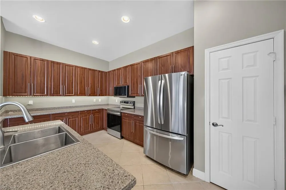13954 Bently Circle Fort Myers, FL 33912