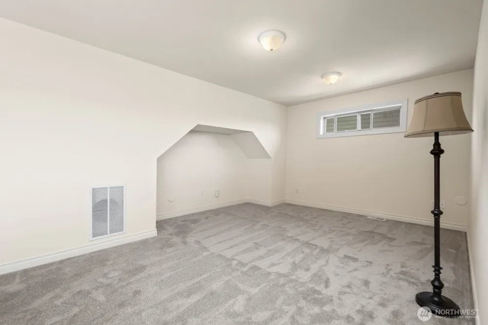 9615 183rd Avenue E Bonney Lake, WA 98391