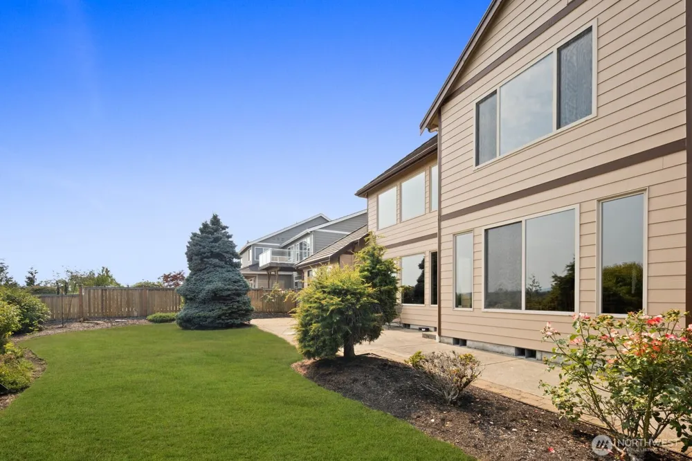 9615 183rd Avenue E Bonney Lake, WA 98391