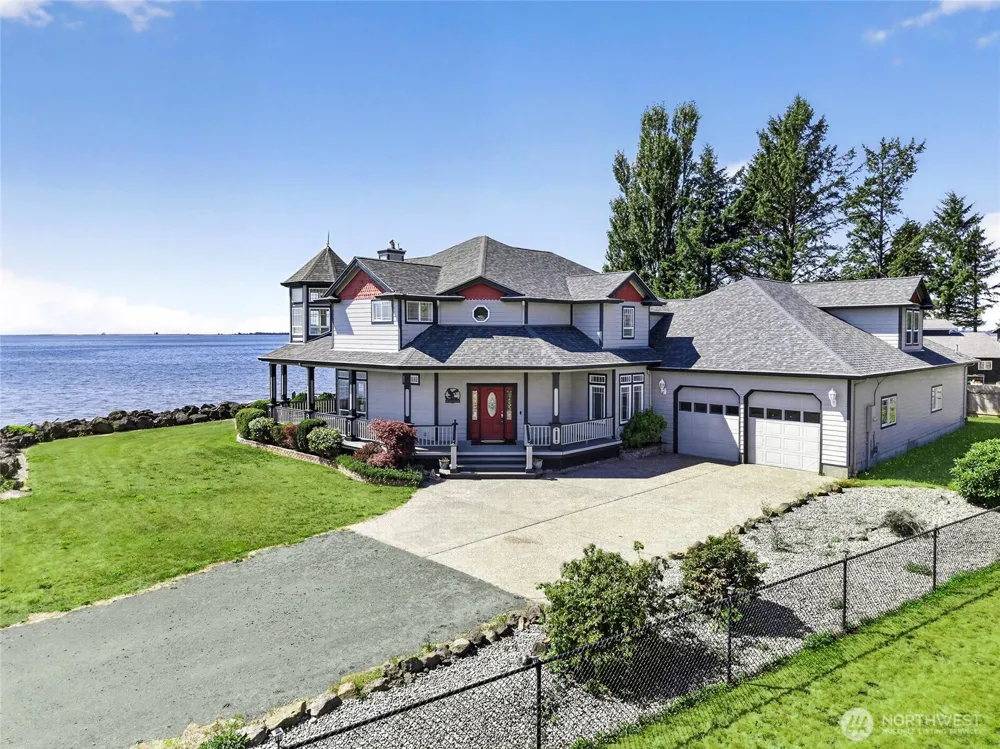 30 Cherry Street Chinook, WA 98614