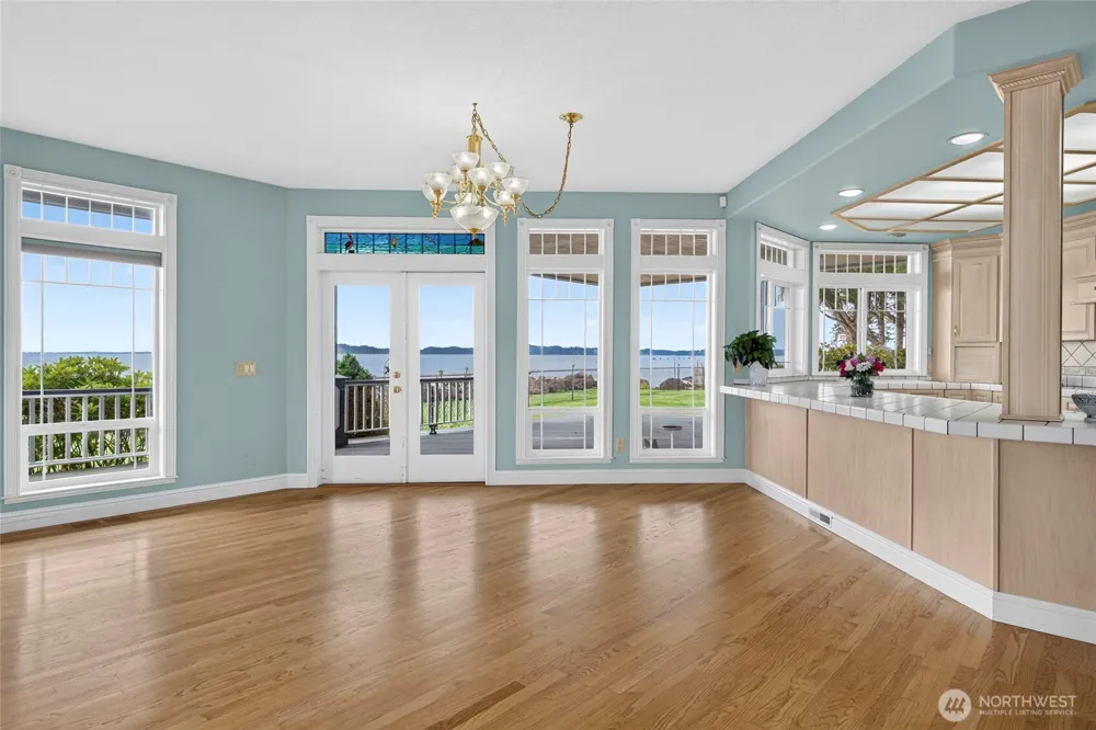 30 Cherry Street Chinook, WA 98614