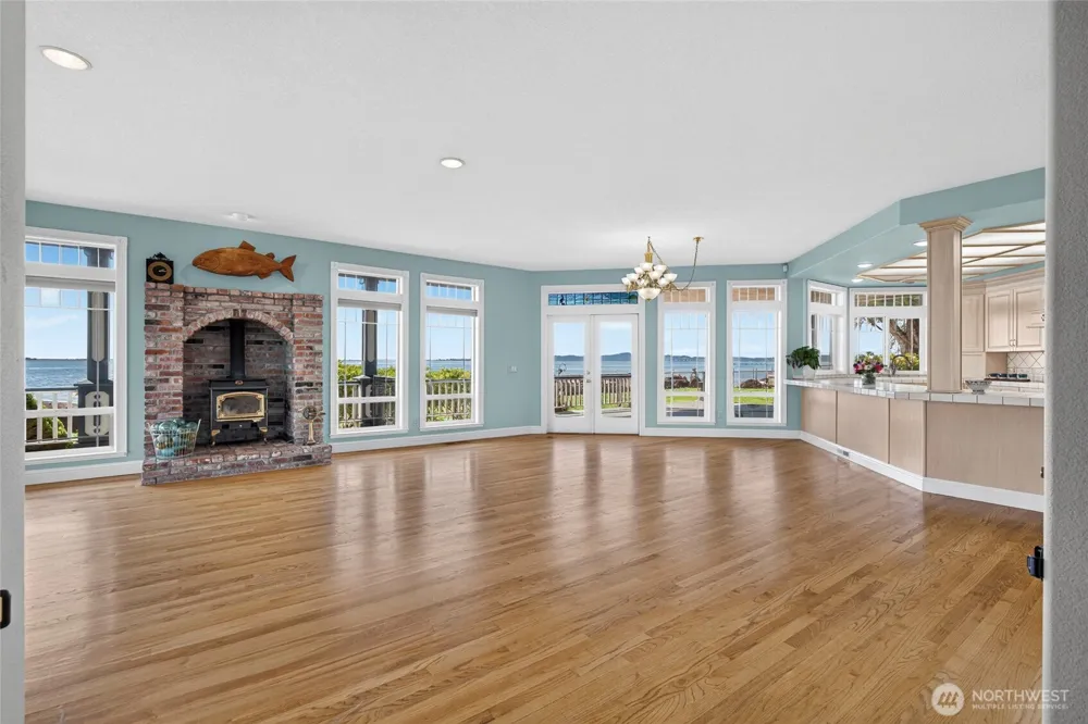 30 Cherry Street Chinook, WA 98614