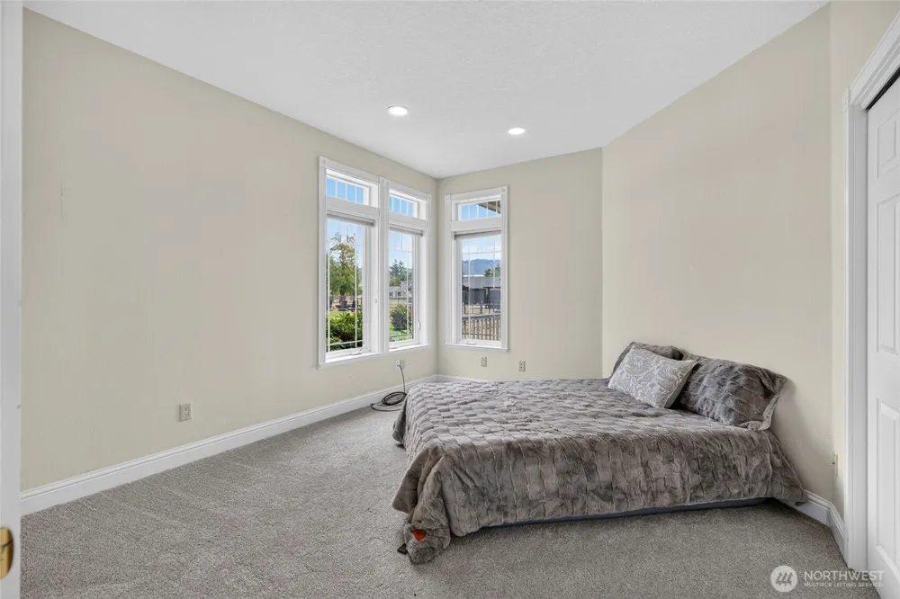 30 Cherry Street Chinook, WA 98614