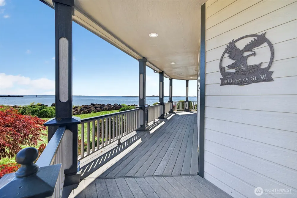 30 Cherry Street Chinook, WA 98614