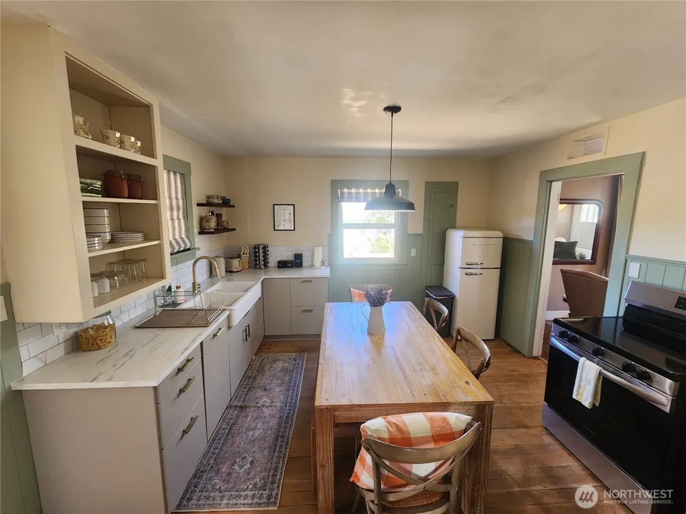 215 W Motor Avenue Port Angeles, WA 98362