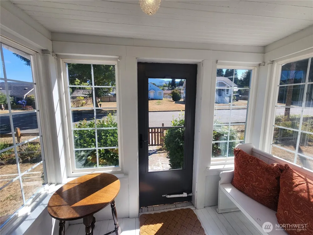 215 W Motor Avenue Port Angeles, WA 98362