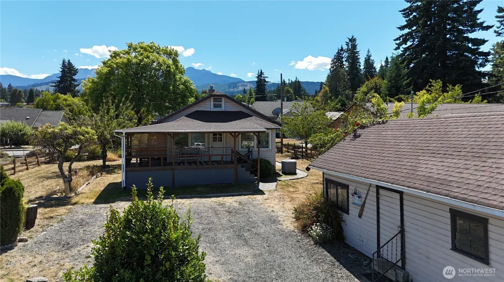 215 W Motor Avenue Port Angeles, WA 98362