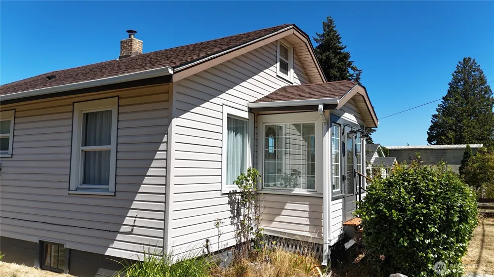 215 W Motor Avenue Port Angeles, WA 98362