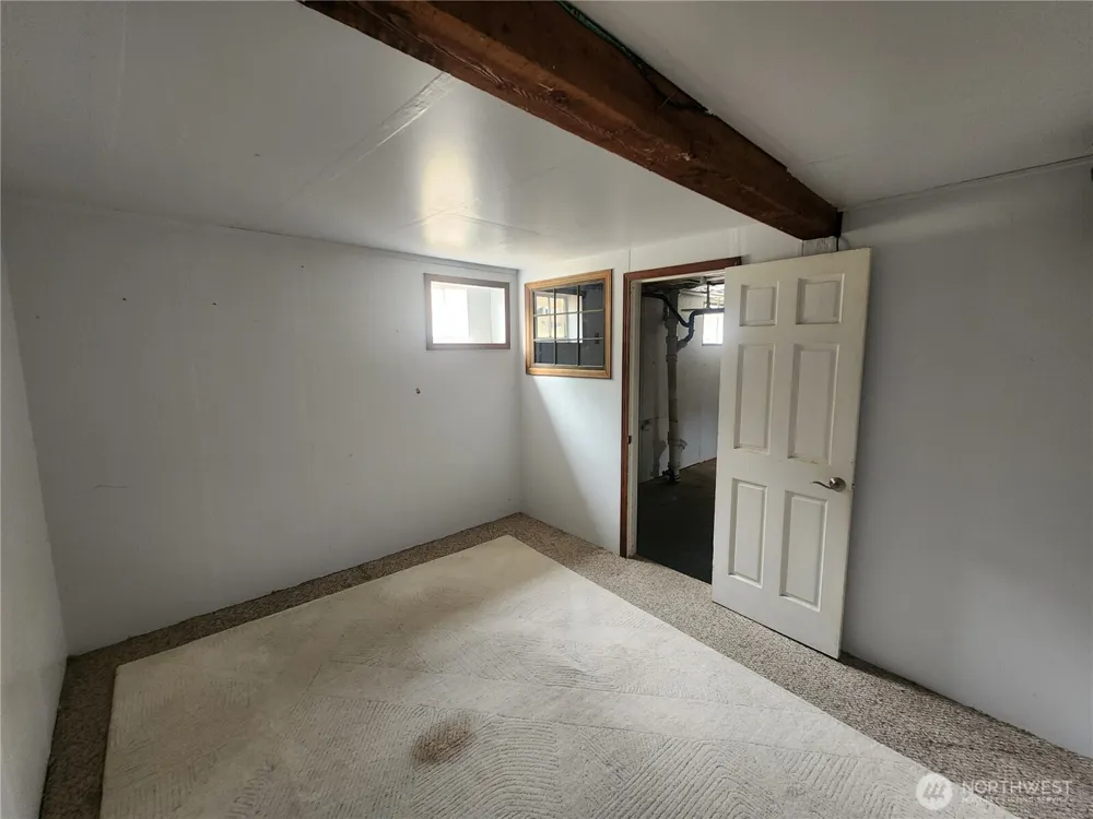 215 W Motor Avenue Port Angeles, WA 98362