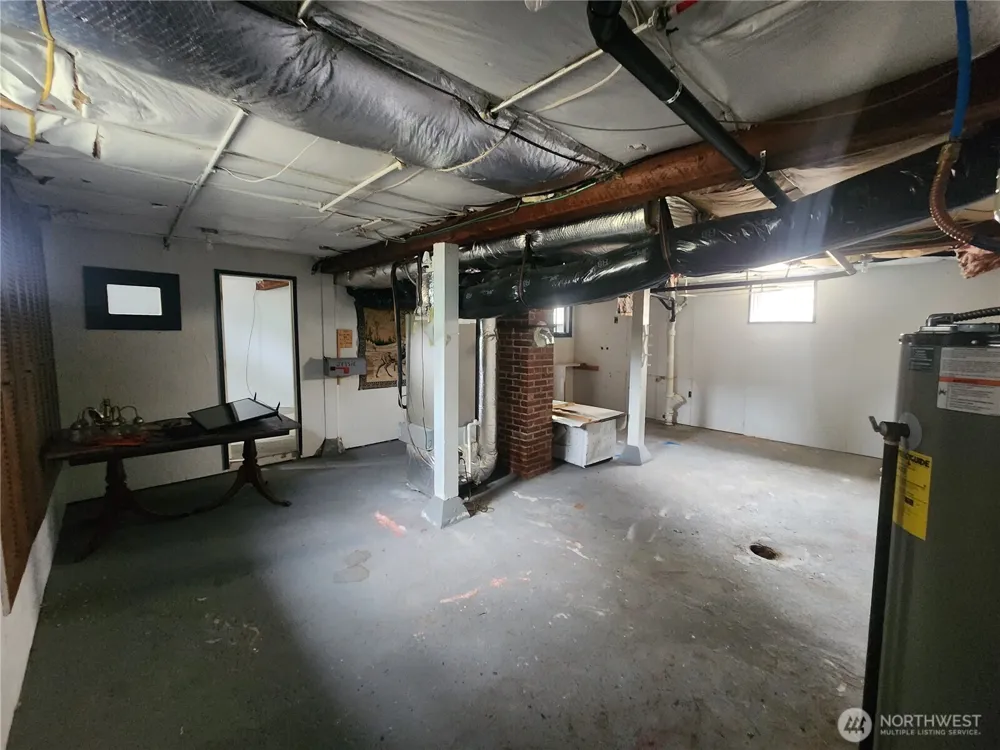215 W Motor Avenue Port Angeles, WA 98362