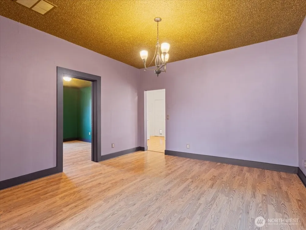 1108 W 14th Street W Vancouver, WA 98660