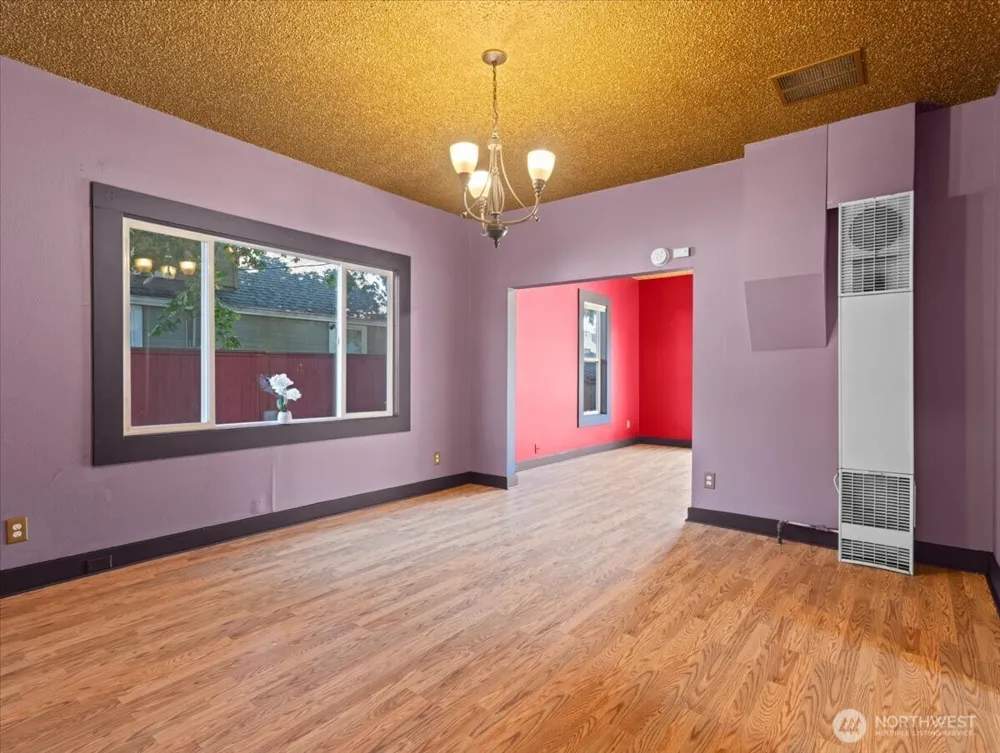 1108 W 14th Street W Vancouver, WA 98660