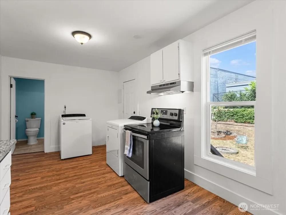 1108 W 14th Street W Vancouver, WA 98660