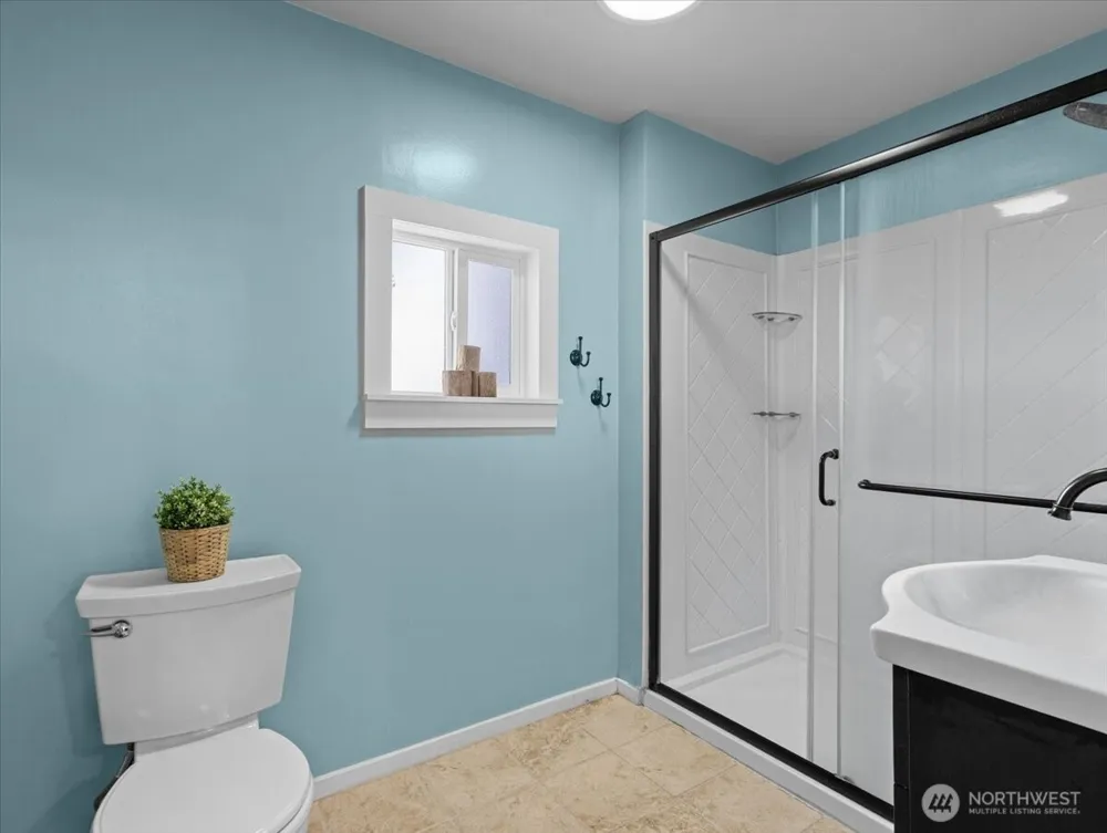 1108 W 14th Street W Vancouver, WA 98660