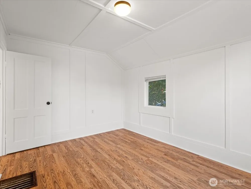 1108 W 14th Street W Vancouver, WA 98660